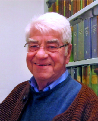 Hans Roth (1938-2016): langjähriger Stadtarchivar, profunder Kenner der Stadtgeschichte, Autor zahlreicher Bücher und Beiträge, Träger der Bürgermedaille der Stadt Laufen.
