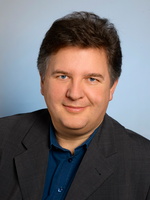 Portraitfoto von Bernhard Schneider